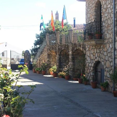 Hotel Rural El Convento Валенсия-де-Алькантар Экстерьер фото