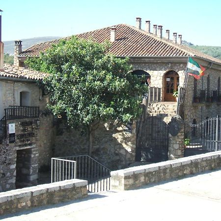 Hotel Rural El Convento Валенсия-де-Алькантар Экстерьер фото