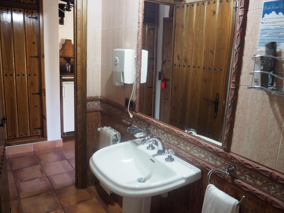 Hotel Rural El Convento Валенсия-де-Алькантар Экстерьер фото