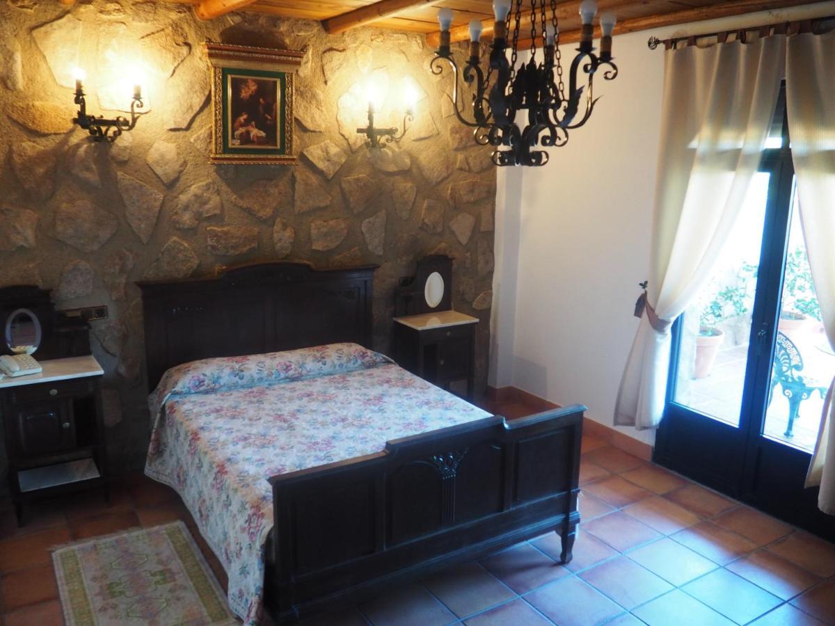 Hotel Rural El Convento Валенсия-де-Алькантар Экстерьер фото