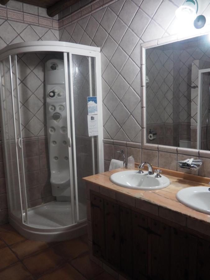 Hotel Rural El Convento Валенсия-де-Алькантар Экстерьер фото